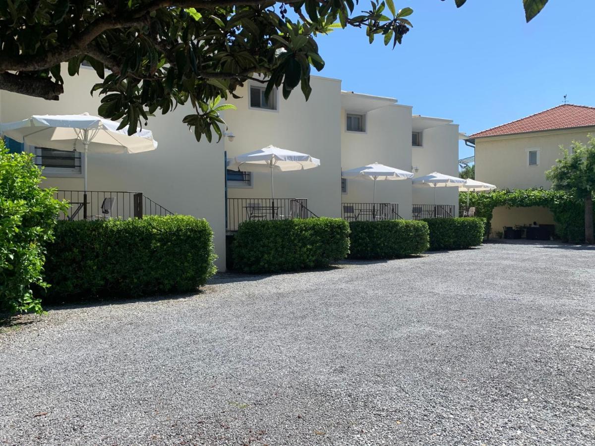 Hotel L'Etape Villeneuve-Loubet Exteriör bild